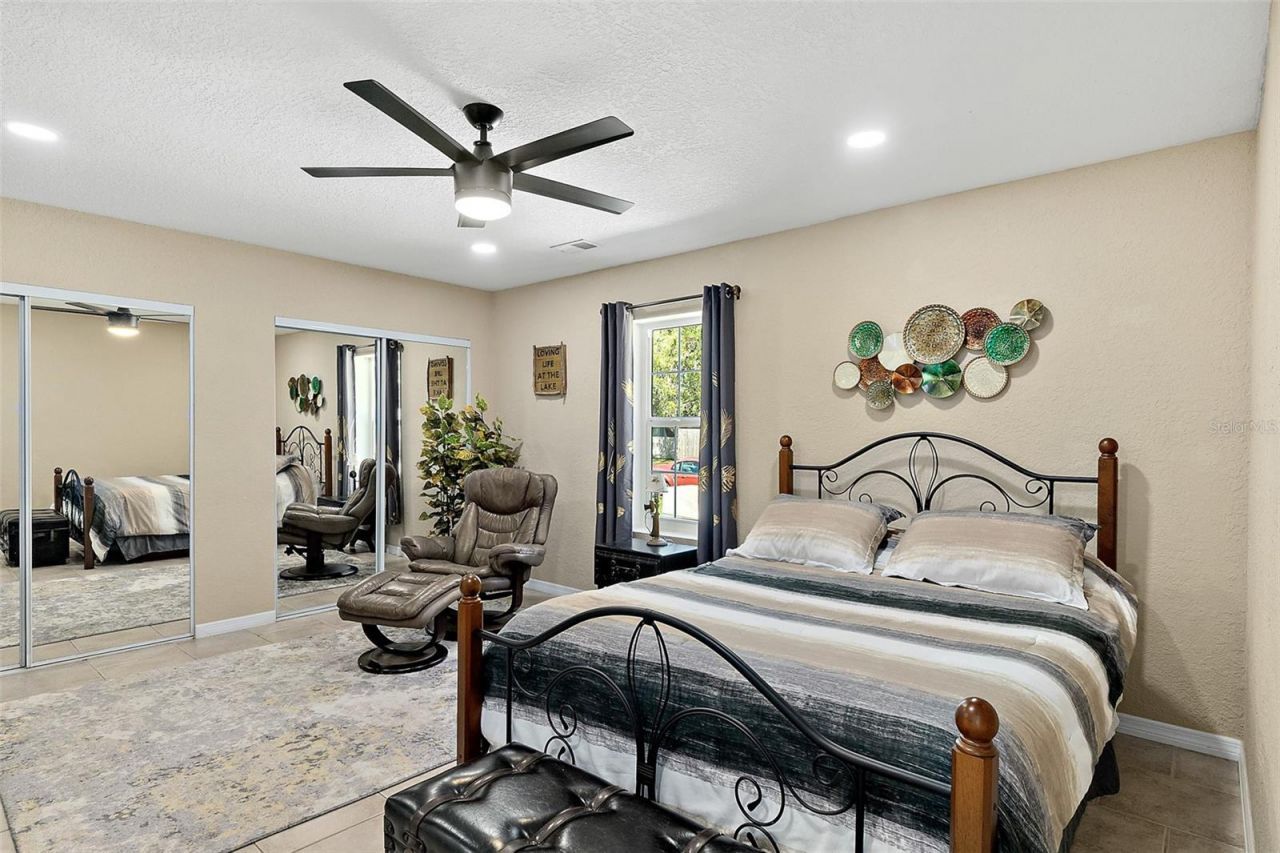 589 Clairmont Lane, South Daytona, FL 32119 Photo