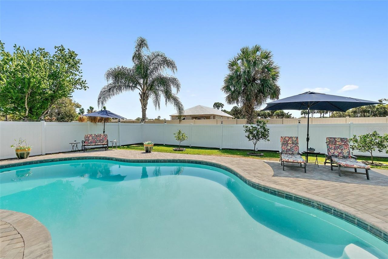589 Clairmont Lane, South Daytona, FL 32119 Photo