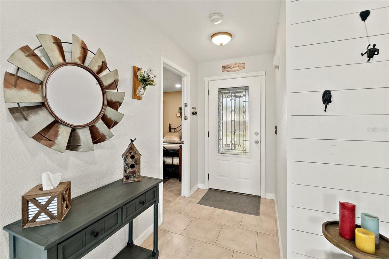 589 Clairmont Lane, South Daytona, FL 32119 Photo