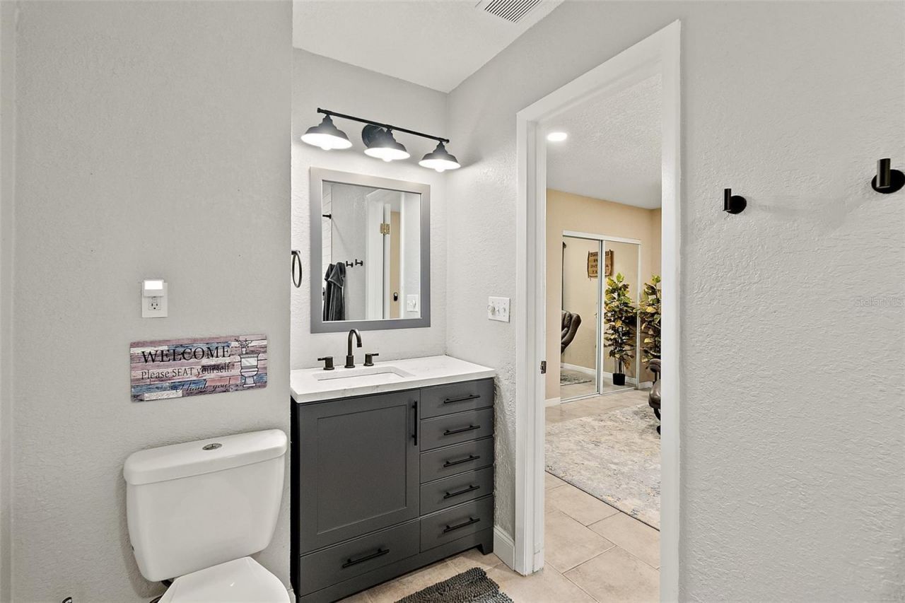 589 Clairmont Lane, South Daytona, FL 32119 Photo