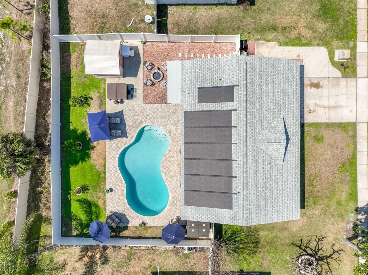 589 Clairmont Lane, South Daytona, FL 32119 Photo