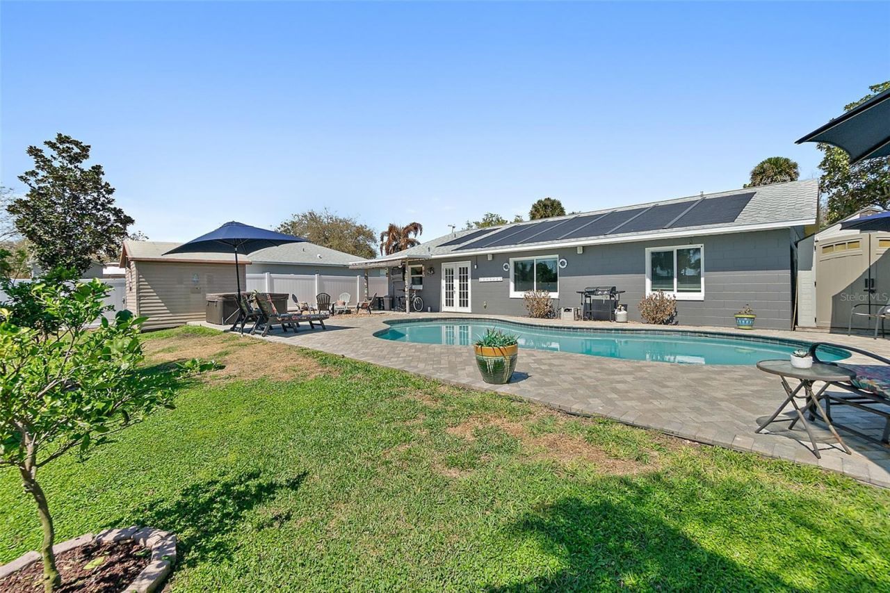 589 Clairmont Lane, South Daytona, FL 32119 Photo