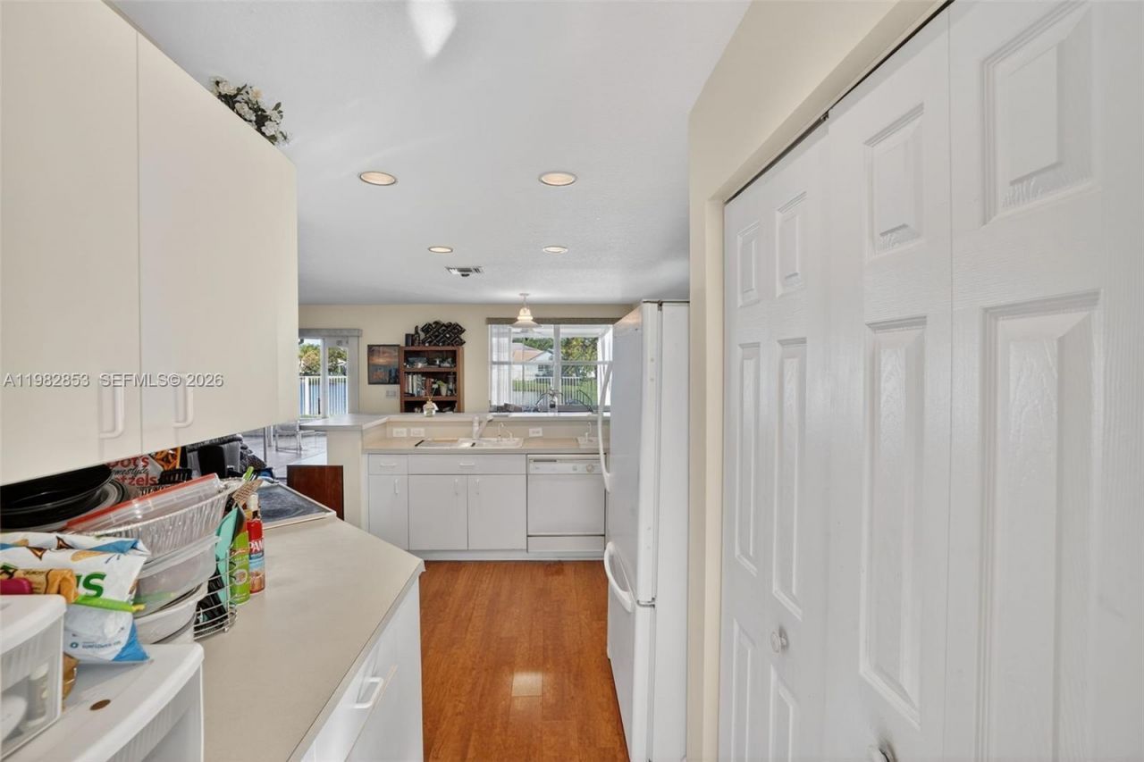 16419 Sapphire Pl, Weston, FL 33331 Photo