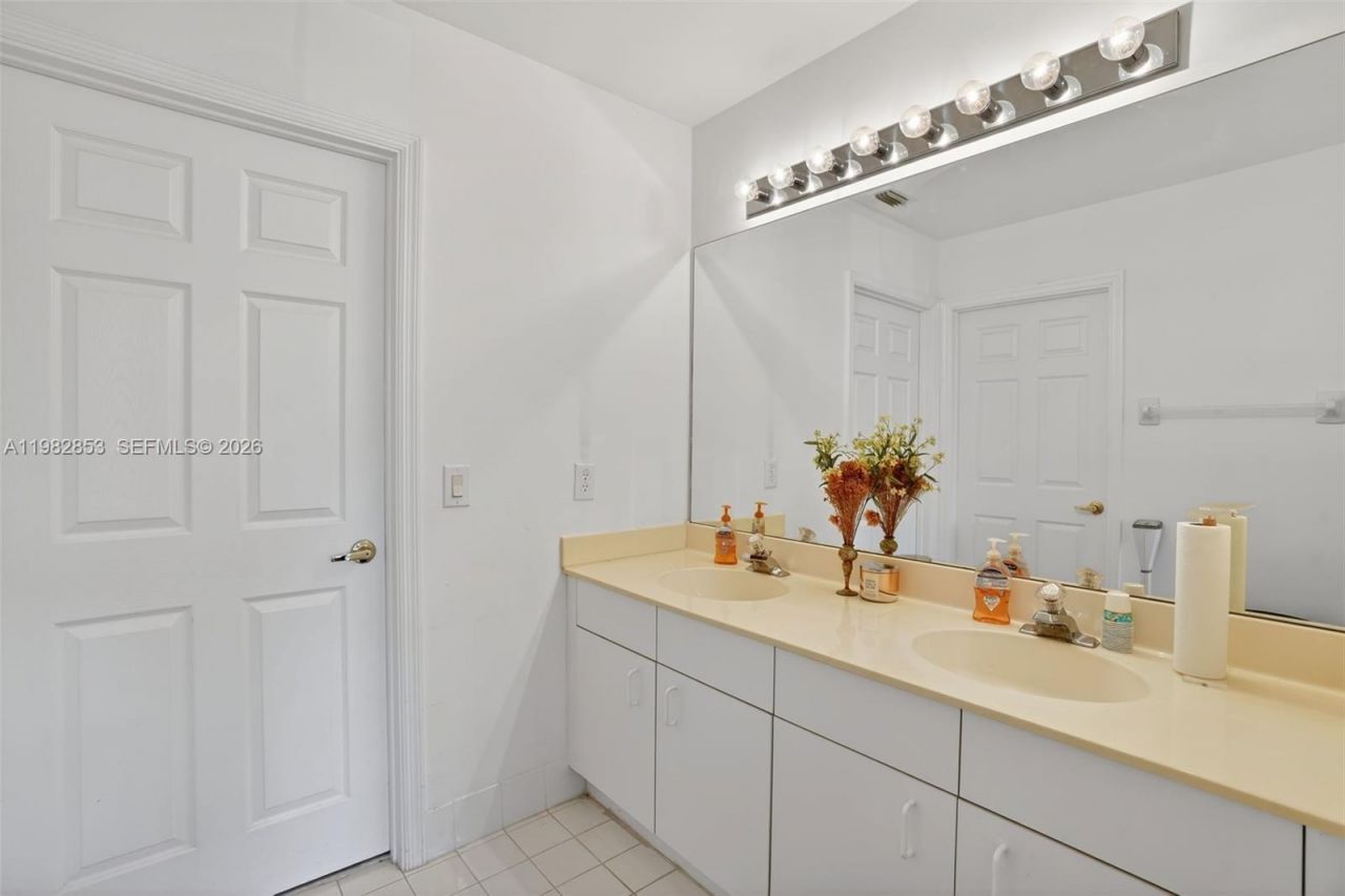 16419 Sapphire Pl, Weston, FL 33331 Photo