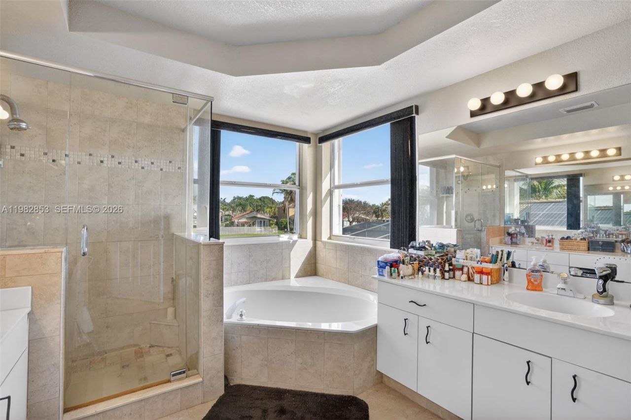 16419 Sapphire Pl, Weston, FL 33331 Photo