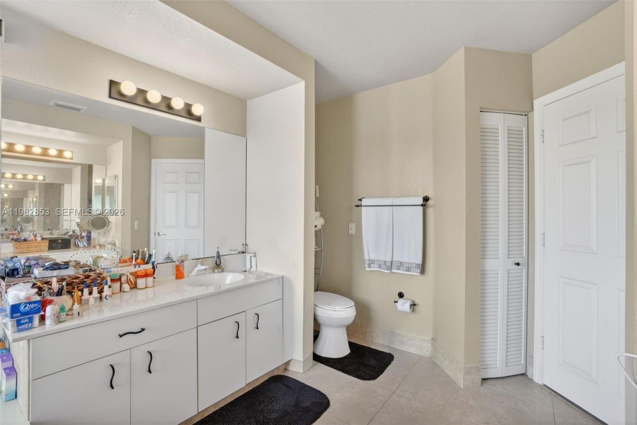 16419 Sapphire Pl, Weston, FL 33331 Photo