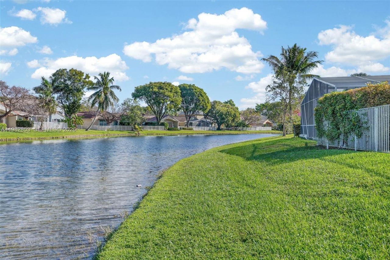 16419 Sapphire Pl, Weston, FL 33331 Photo