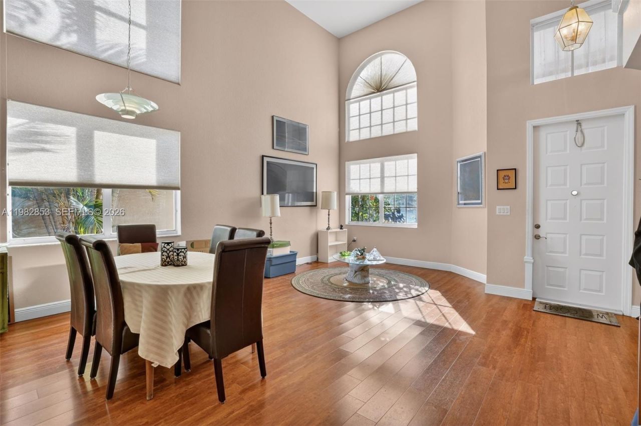 16419 Sapphire Pl, Weston, FL 33331 Photo