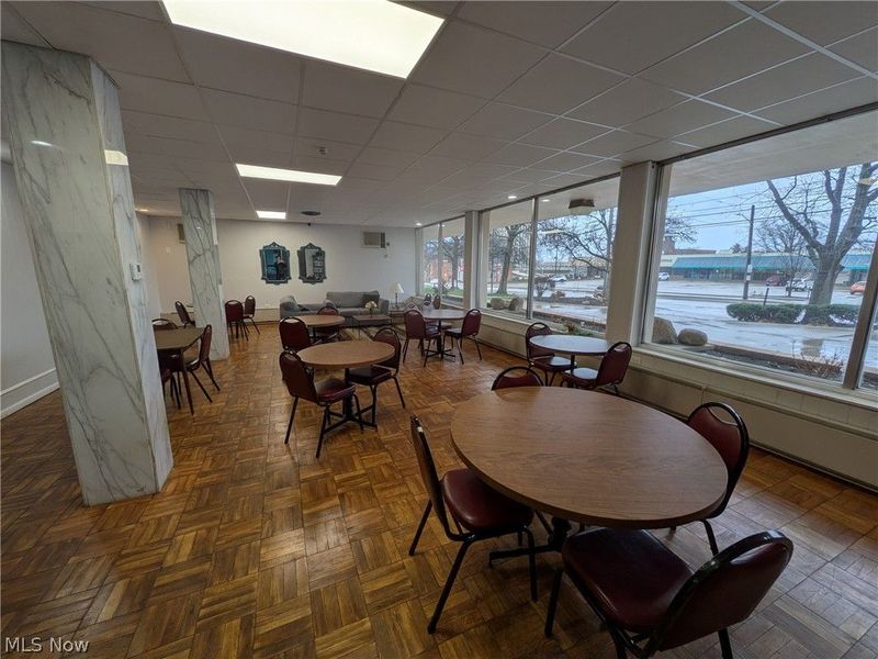 1480 Warren, Unit 604, Lakewood, OH 44107 Photo 5