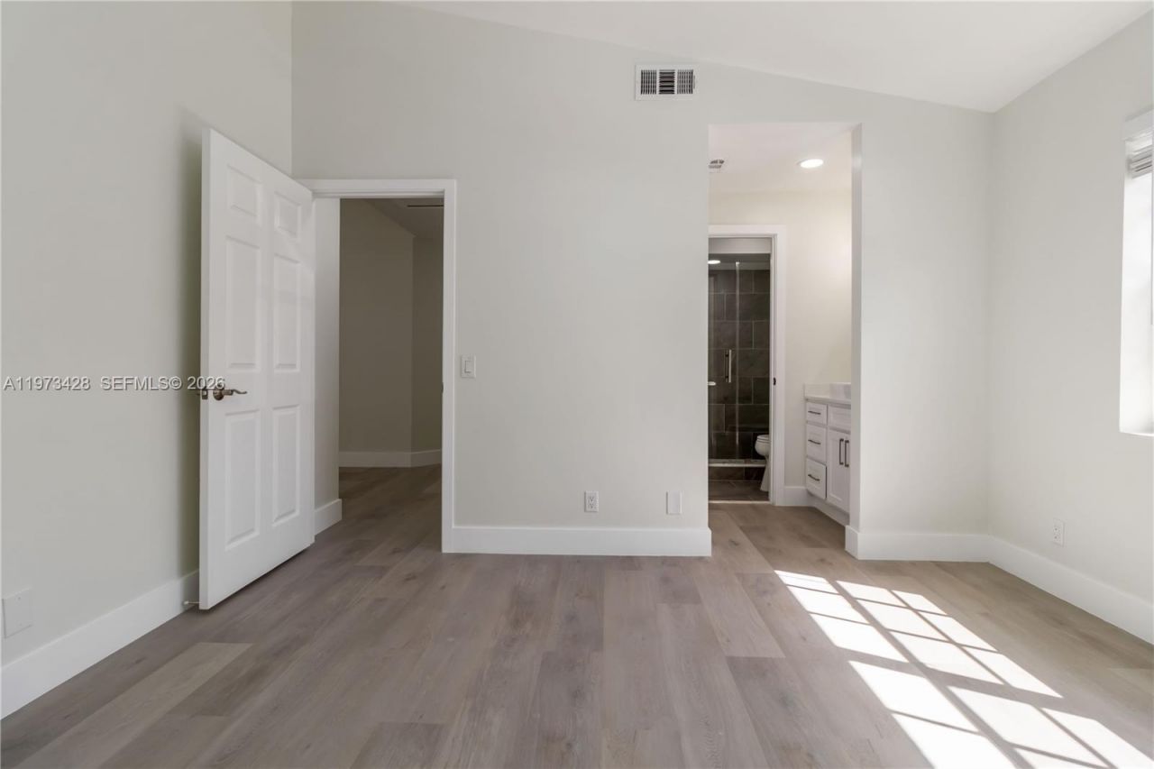 1411 Cottonwood Cir, Weston, FL 33326 Photo