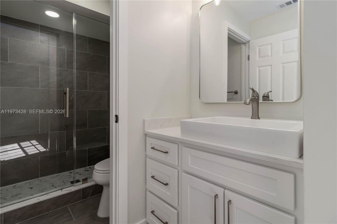 1411 Cottonwood Cir, Weston, FL 33326 Photo