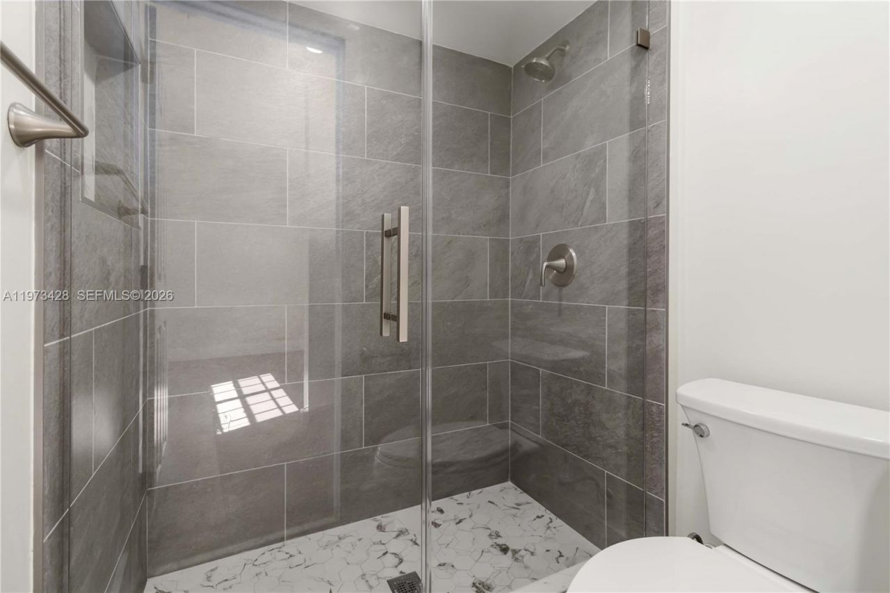 1411 Cottonwood Cir, Weston, FL 33326 Photo