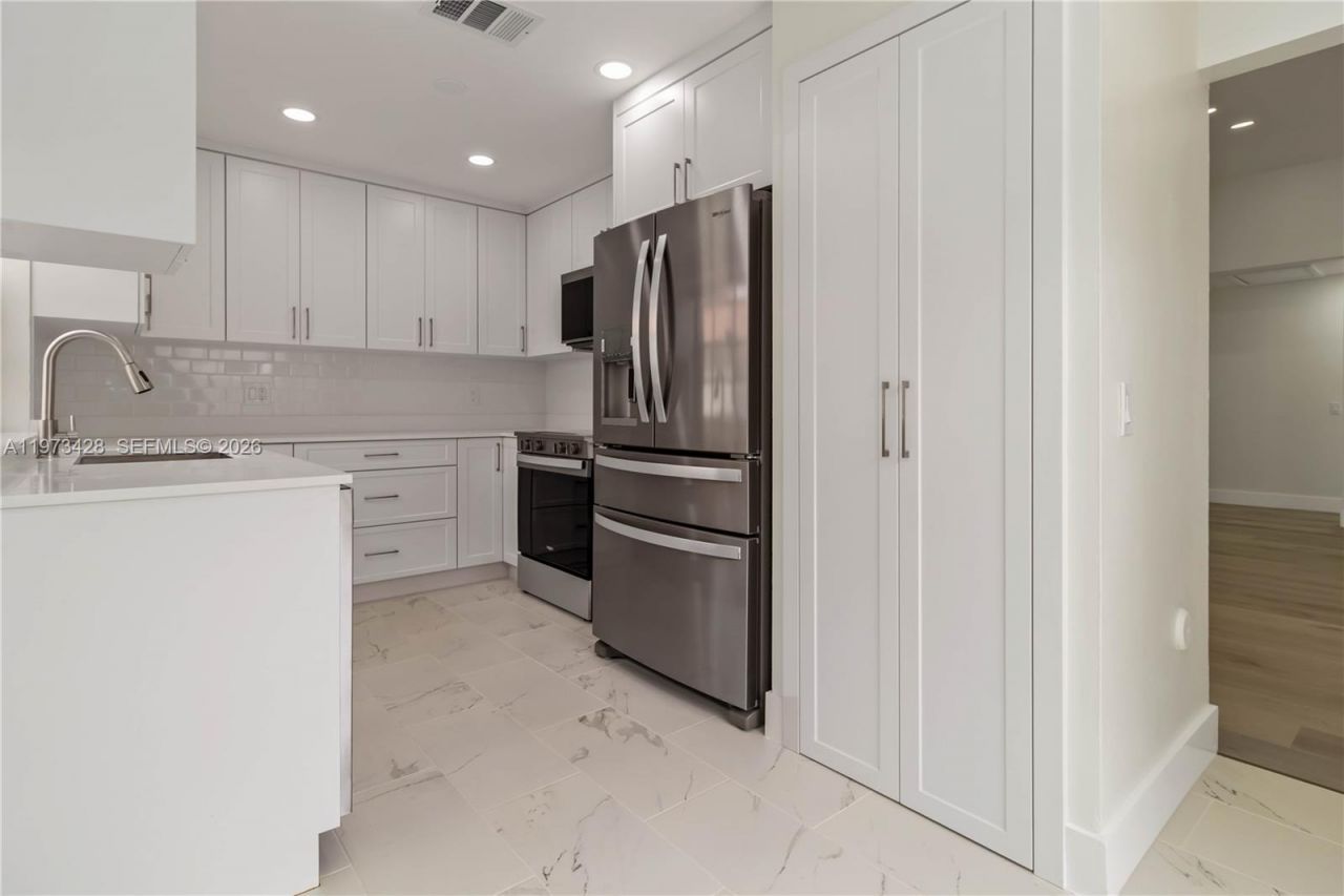 1411 Cottonwood Cir, Weston, FL 33326 Photo