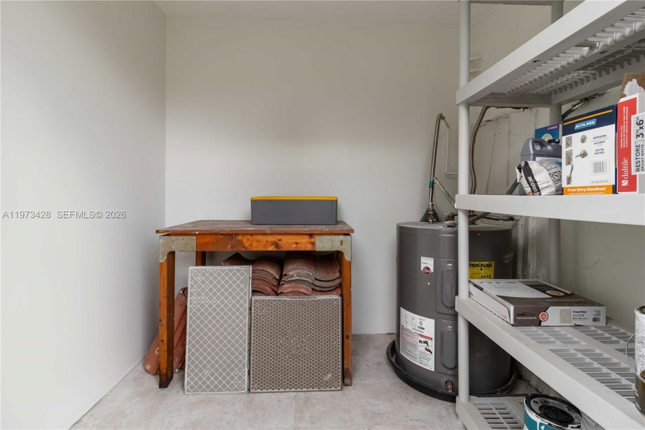 1411 Cottonwood Cir, Weston, FL 33326 Photo