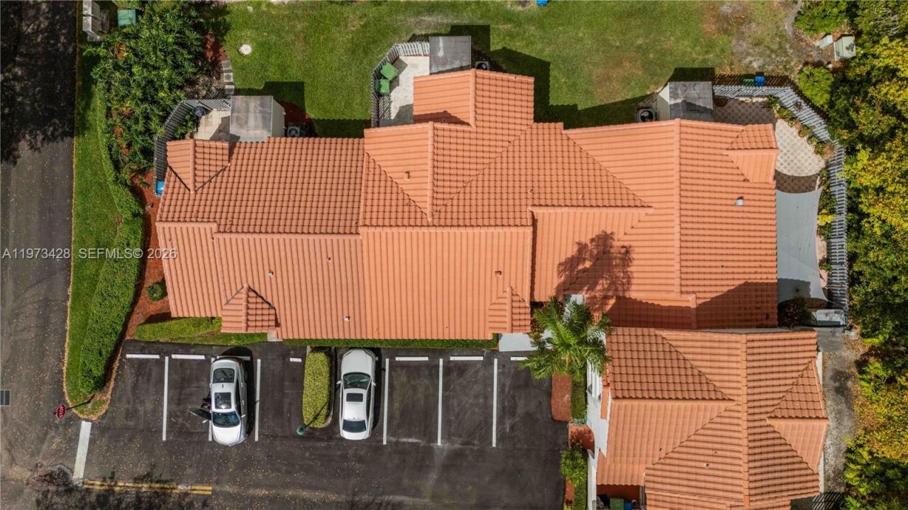 1411 Cottonwood Cir, Weston, FL 33326 Photo