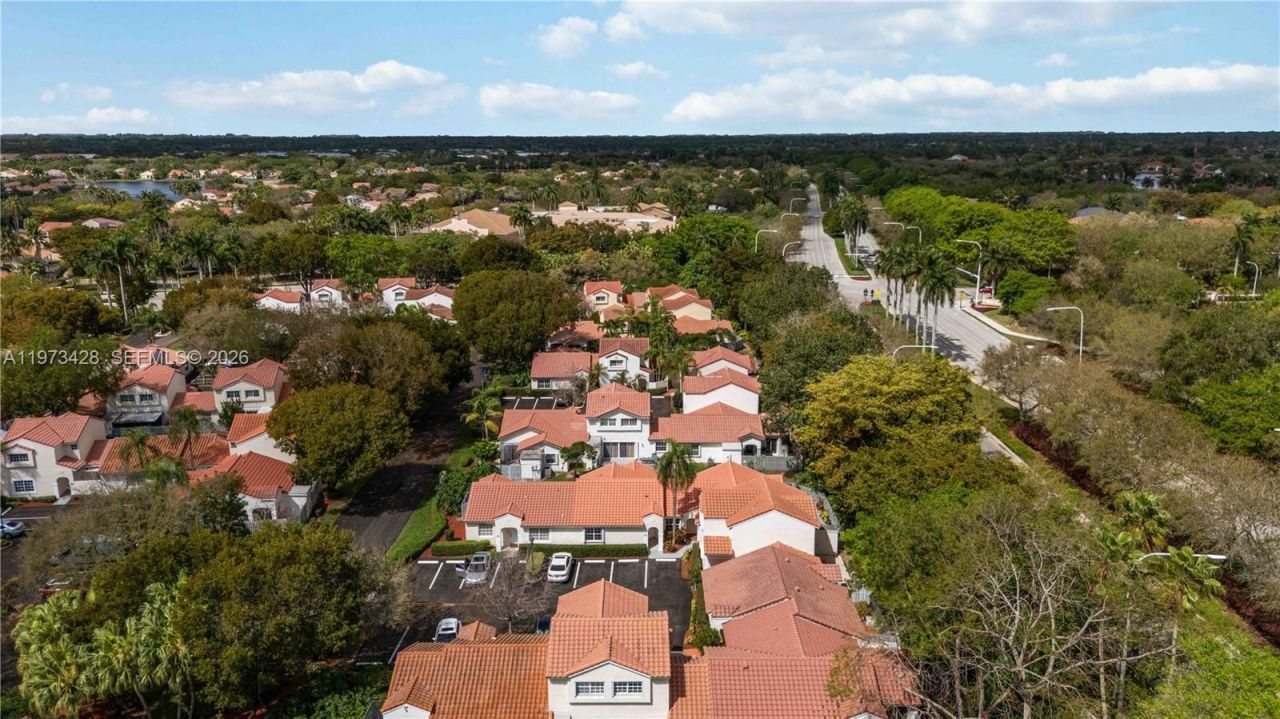 1411 Cottonwood Cir, Weston, FL 33326 Photo