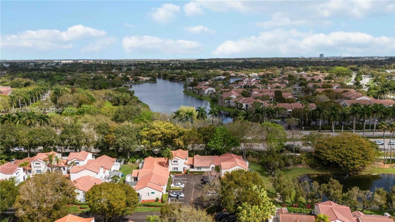 1411 Cottonwood Cir, Weston, FL 33326 Photo