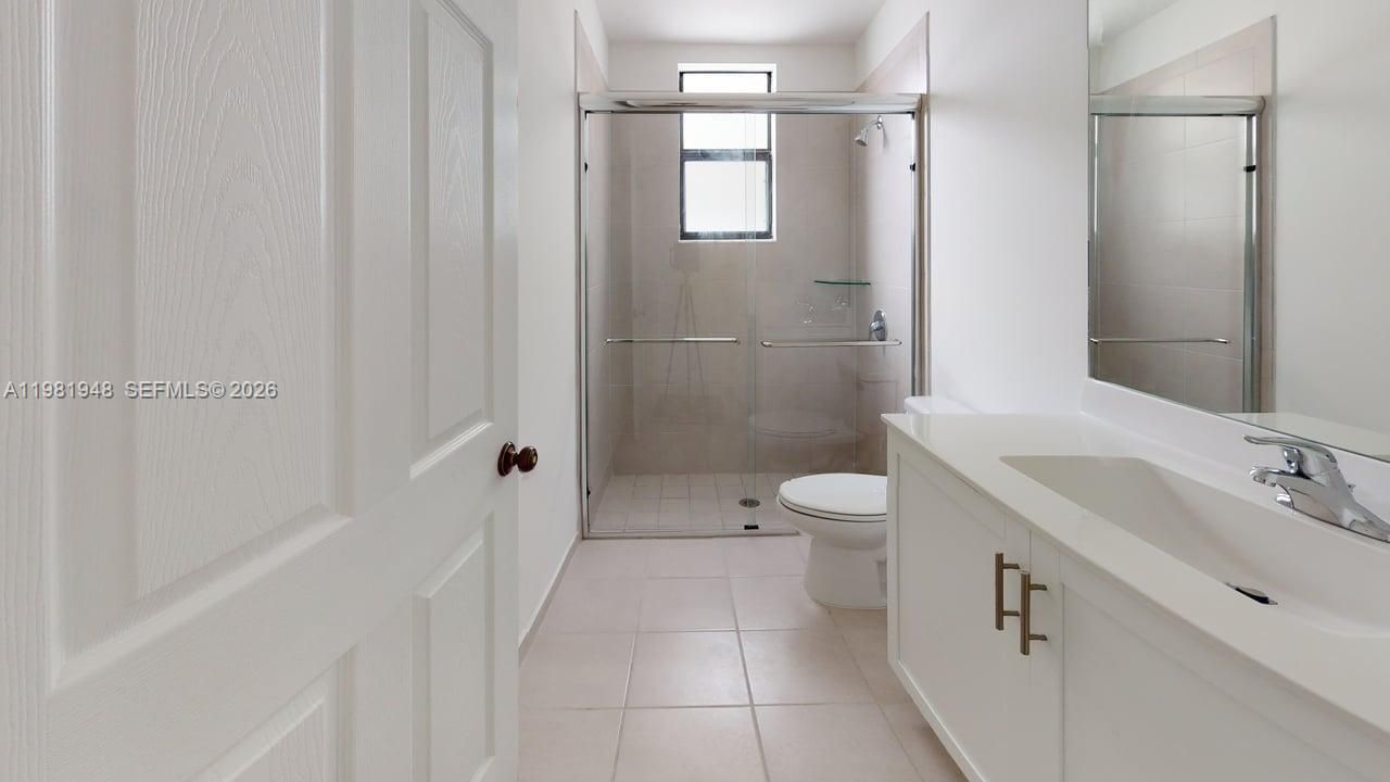 11035 W 35th Way , Unit 11035, Hialeah, FL 33018 Photo