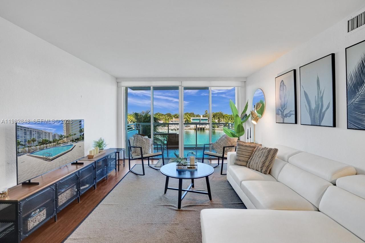 5600 Collins Ave , Unit 5R, Miami Beach, FL 33140 Photo