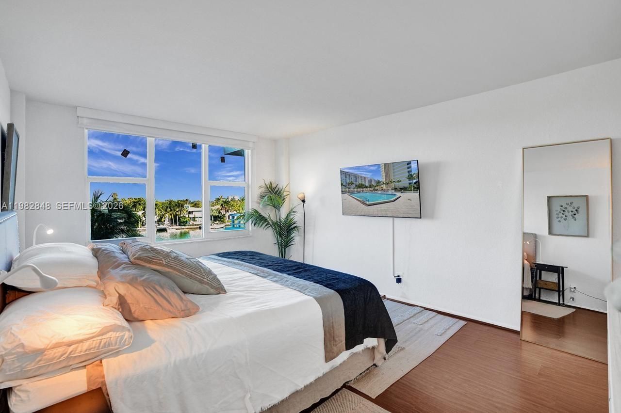 5600 Collins Ave , Unit 5R, Miami Beach, FL 33140 Photo