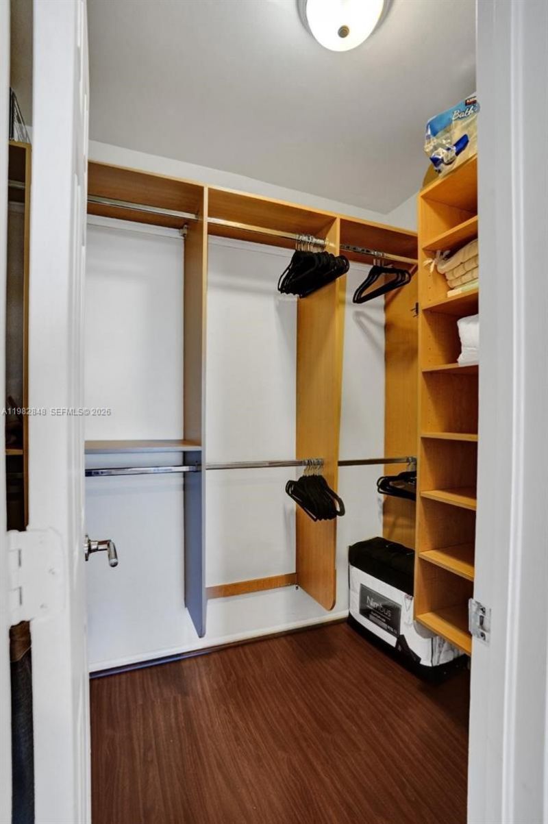 5600 Collins Ave , Unit 5R, Miami Beach, FL 33140 Photo