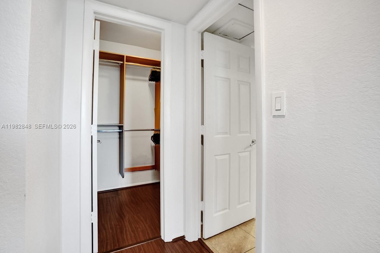 5600 Collins Ave , Unit 5R, Miami Beach, FL 33140 Photo