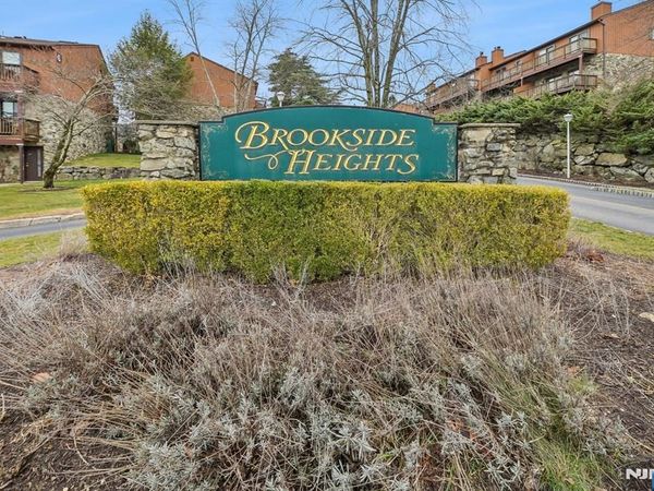 1 Brookside Heights F, Unit F, WANAQUE, NJ 07465