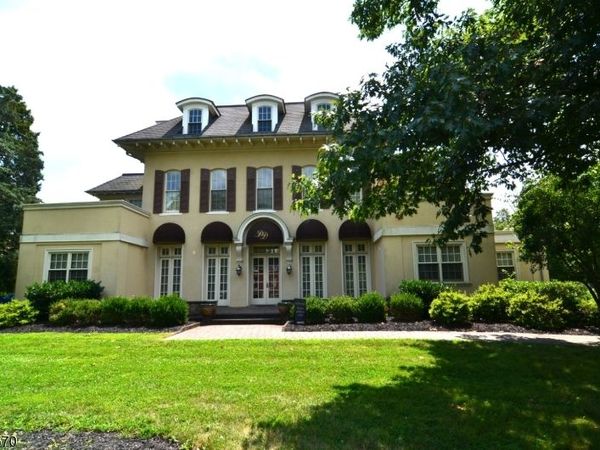 24 Mine Street, Flemington, NJ 08822