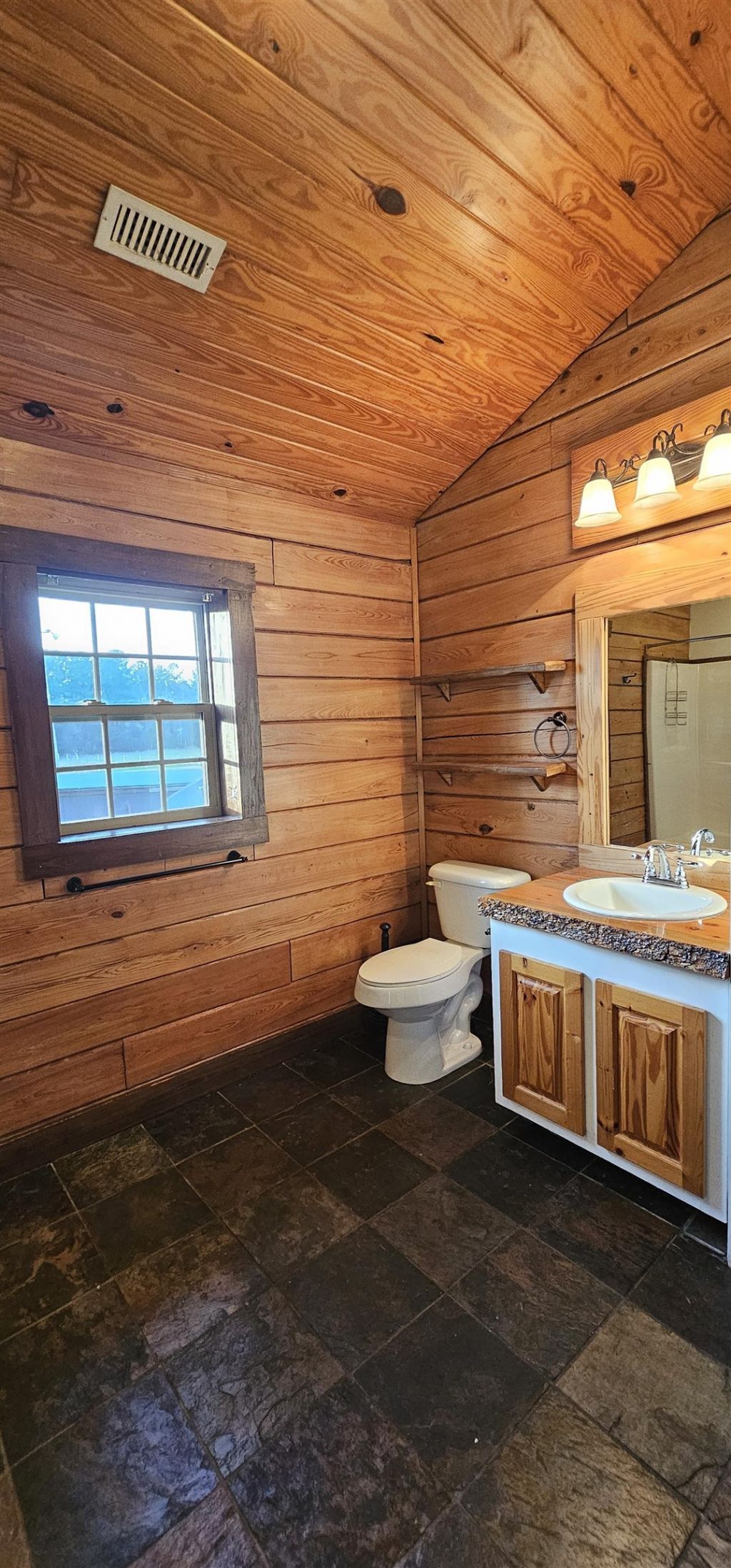 181 Halfway Rd. Photo 44