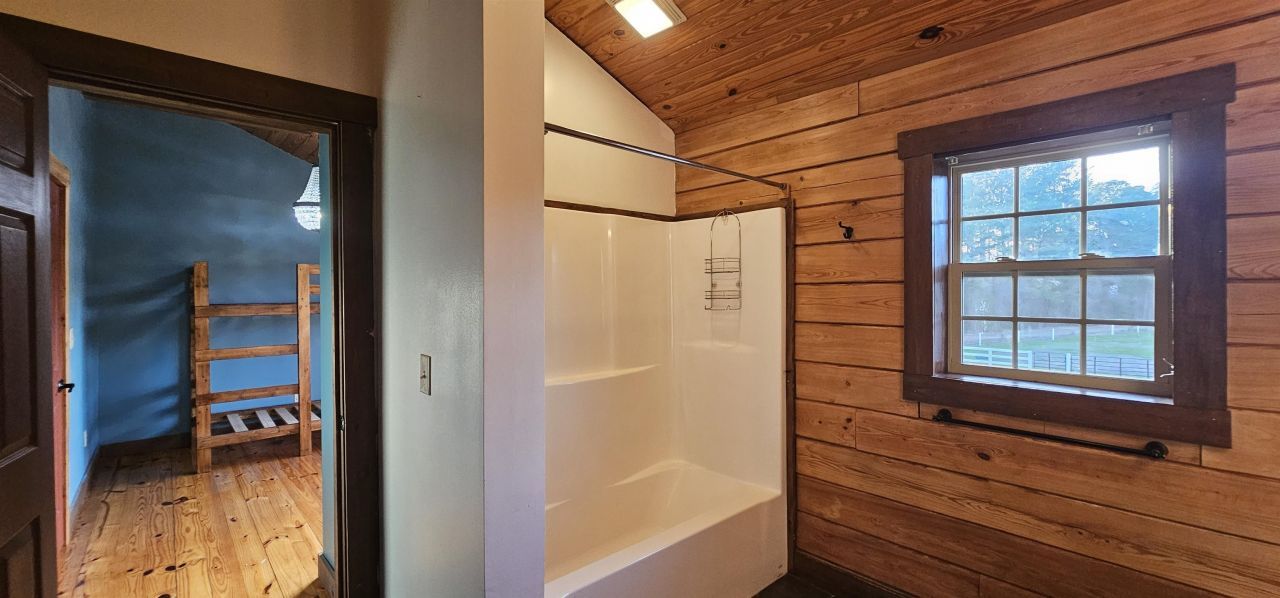 181 Halfway Rd. Photo 47