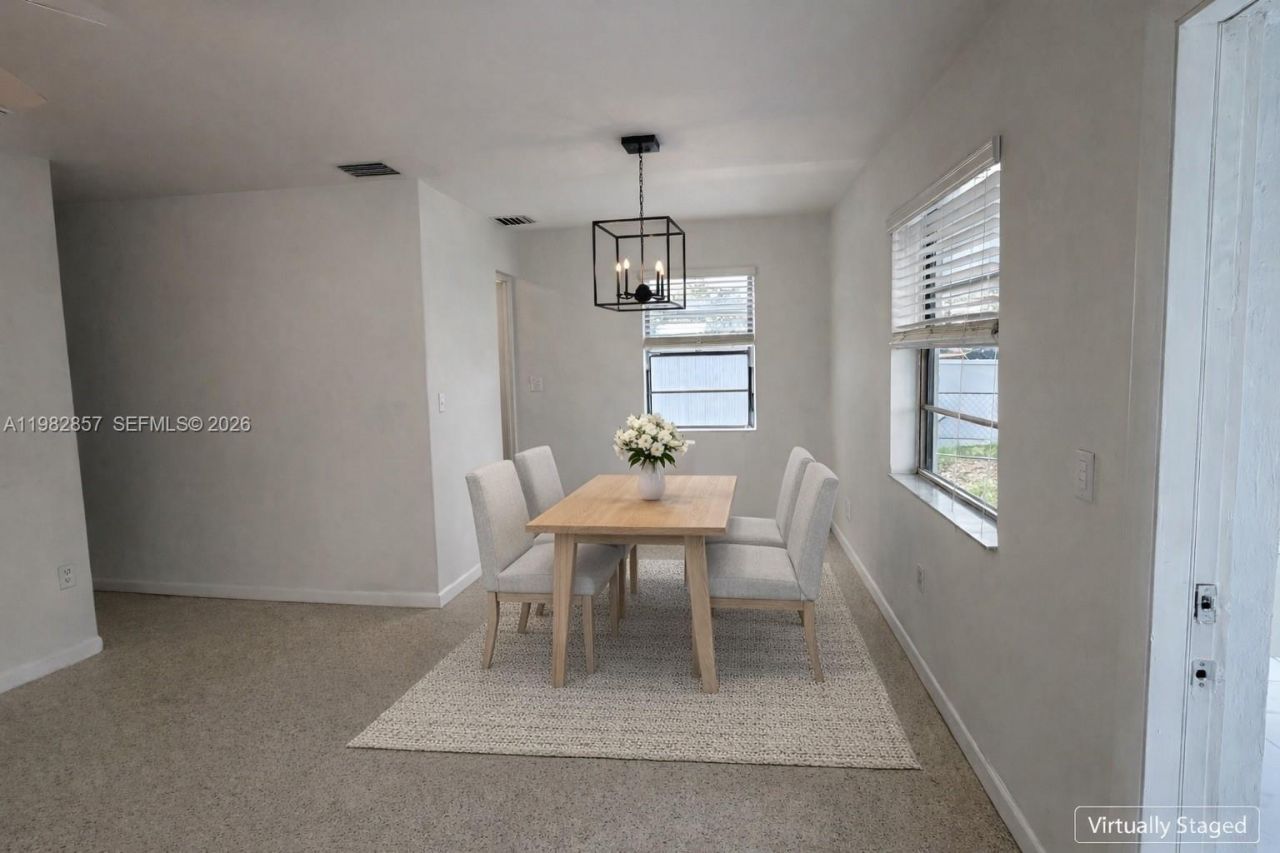 250 E 60th St, Hialeah, FL 33013 Photo