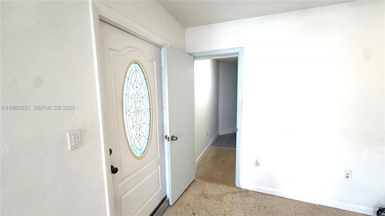 250 E 60th St, Hialeah, FL 33013 Photo