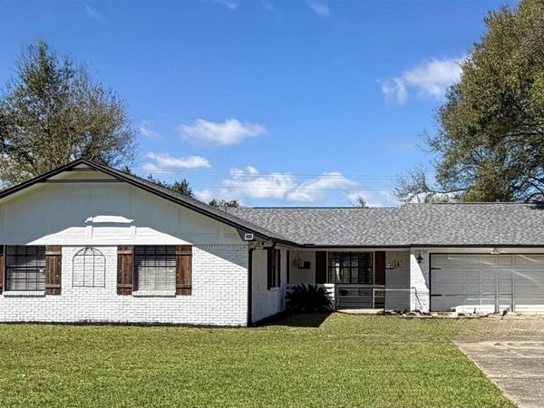 4470 Jumento Dr, Pensacola, FL 32514