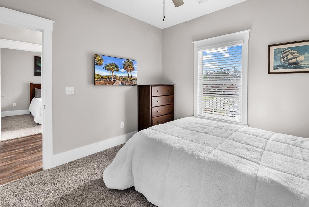 13 Smith Blvd. Photo 5