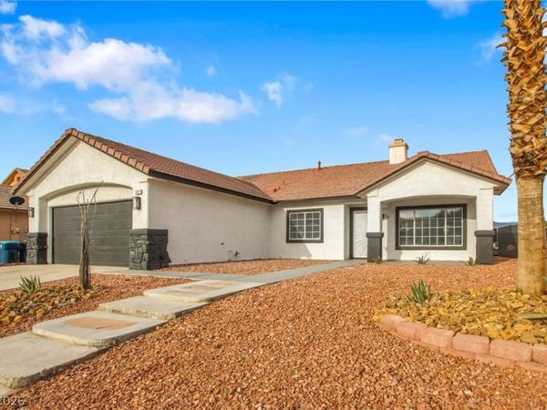 2825 Glen Aulin Street, Las Vegas, NV 89108