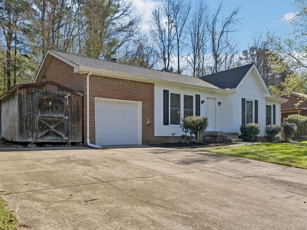 679 Frankfort Dr, Hermitage, TN 37076