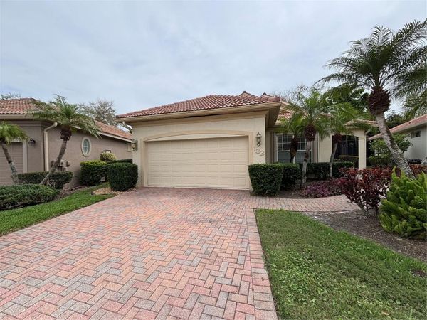 132 AMORA AVENUE , VENICE, FL 34285