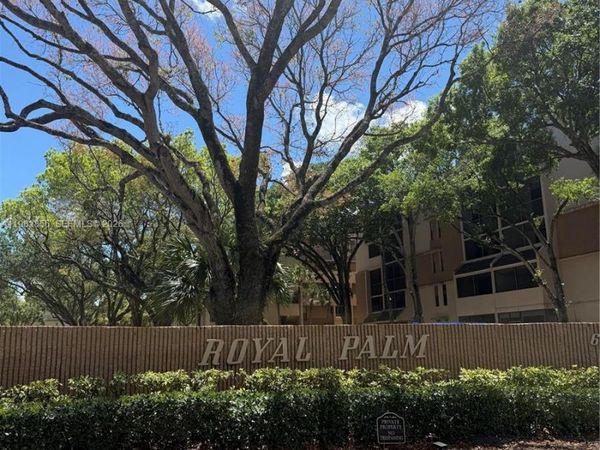 6800 Cypress Rd, Unit 305, Plantation, FL 33317