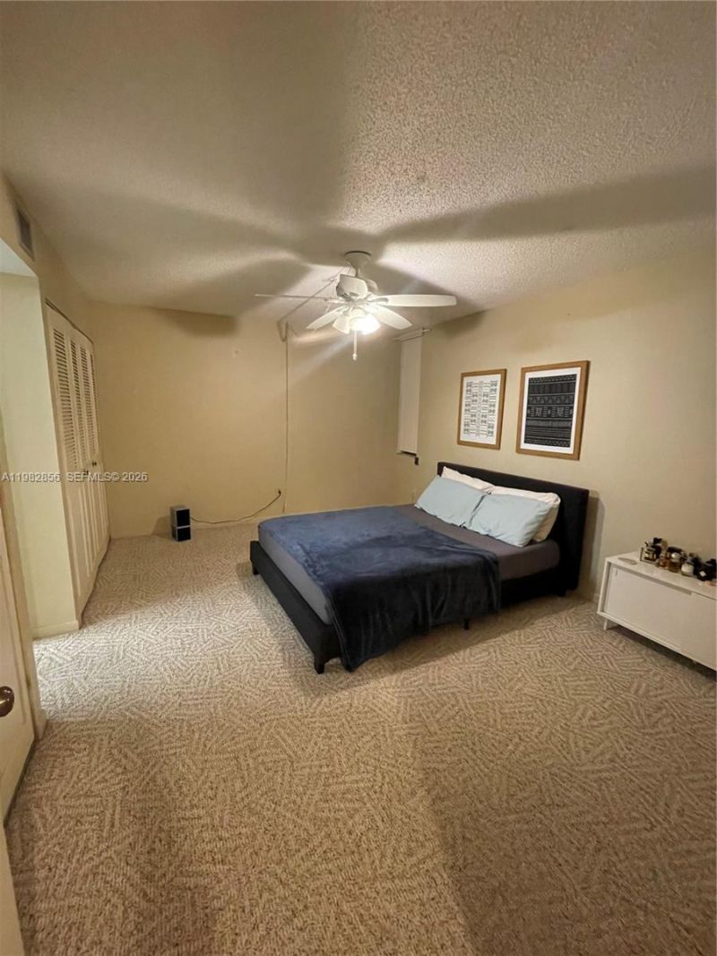 6800 Cypress Rd , Unit 305, Plantation, FL 33317 Photo