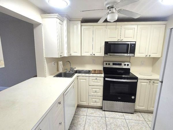 2800 NW 56th Avenue NW, Unit C303, Lauderhill, FL 33313