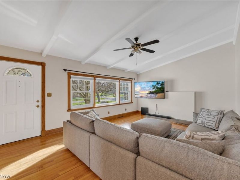 9441 Lindbergh Boulevard, Olmsted Falls, OH 44138 Photo 10