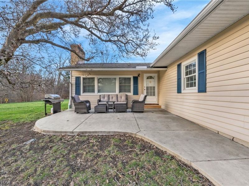 9441 Lindbergh Boulevard, Olmsted Falls, OH 44138 Photo 3