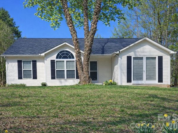 107 Panther Creek Road E, Troutman, NC 28166