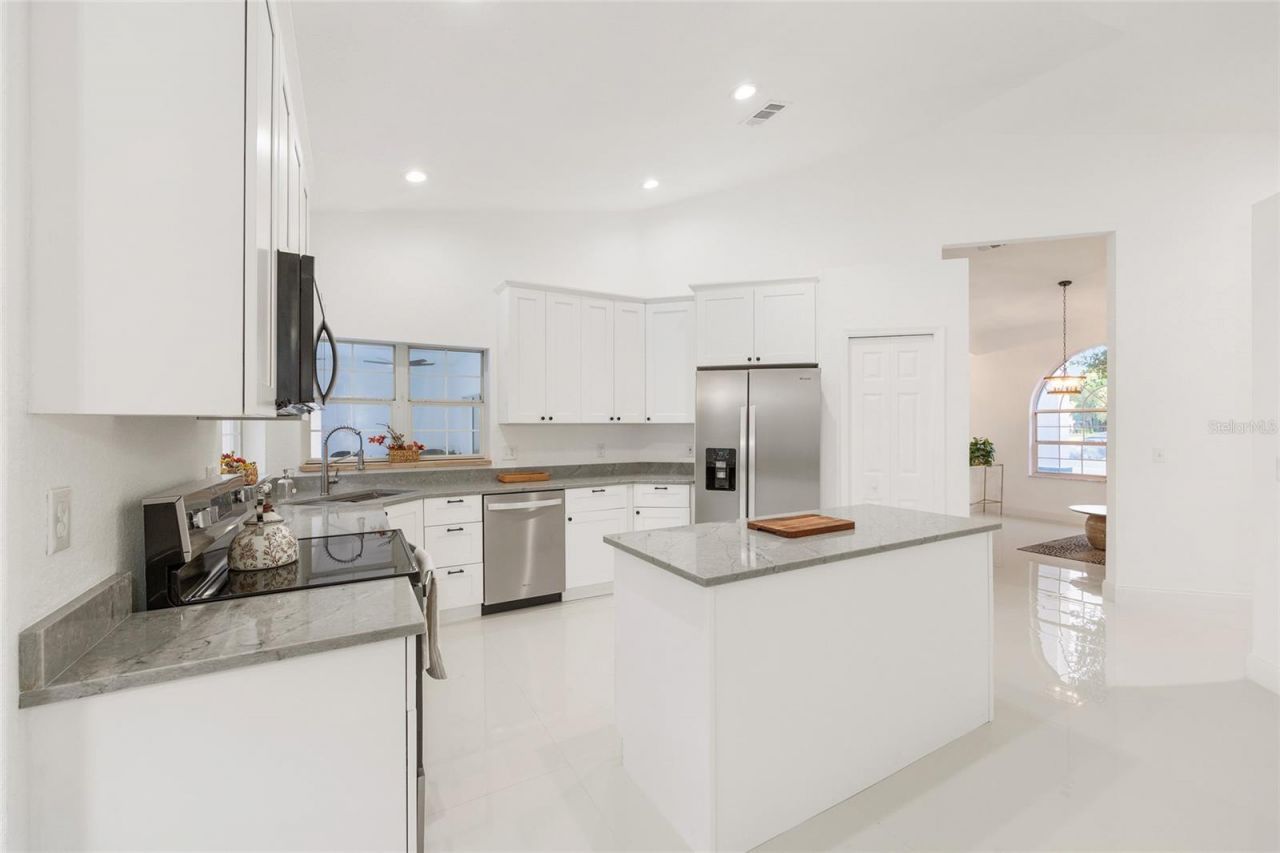 10043 SW 202nd Circle, Dunnellon, FL 34431 Photo