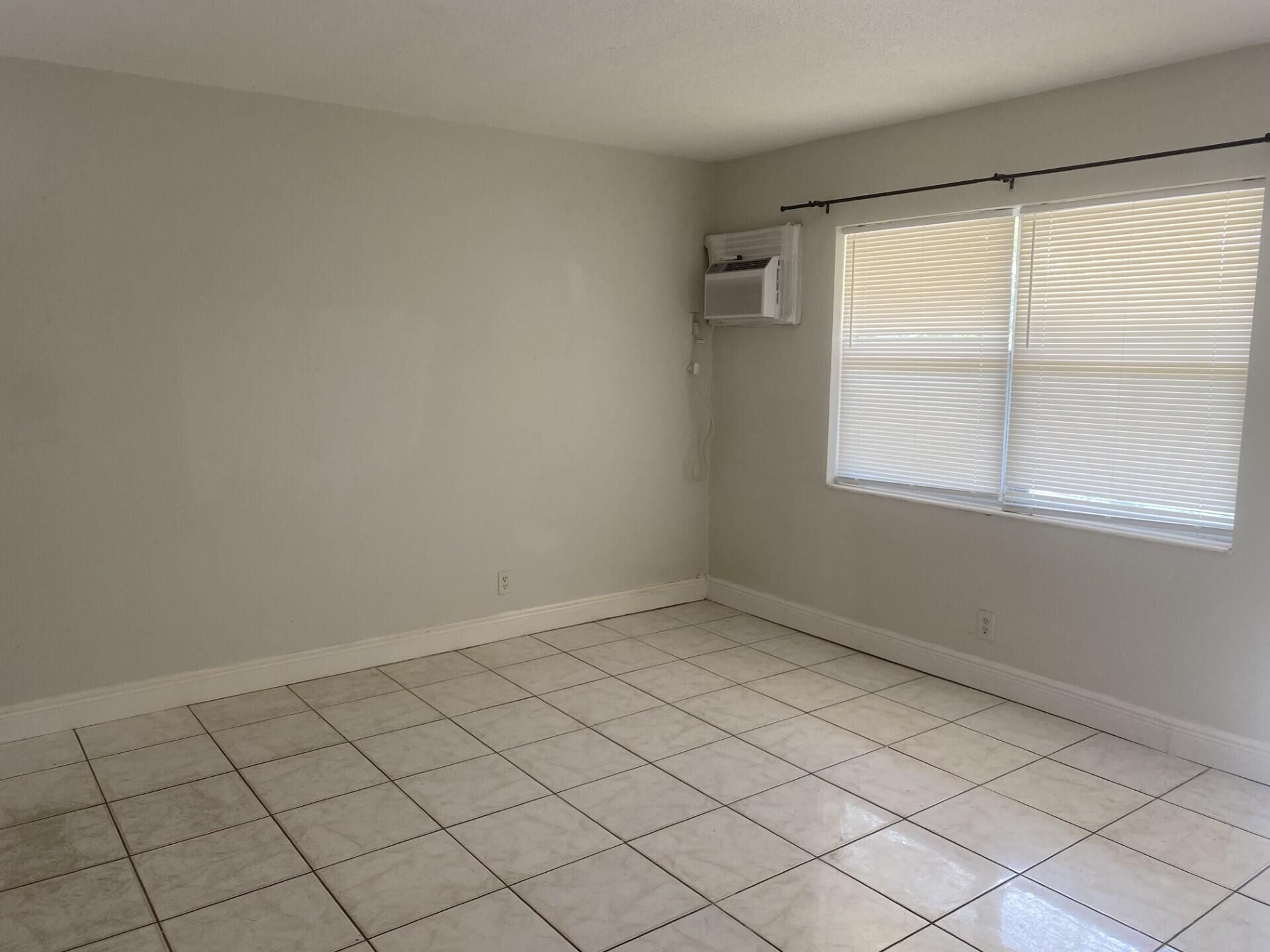 819 SW 9th Court, Pompano Beach, FL 33060 Photo