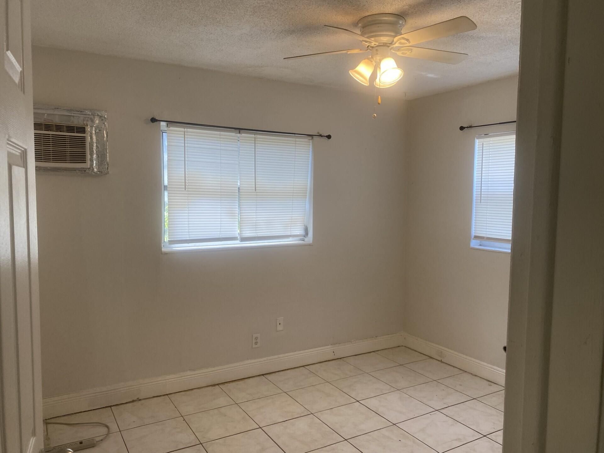 819 SW 9th Court, Pompano Beach, FL 33060 Photo