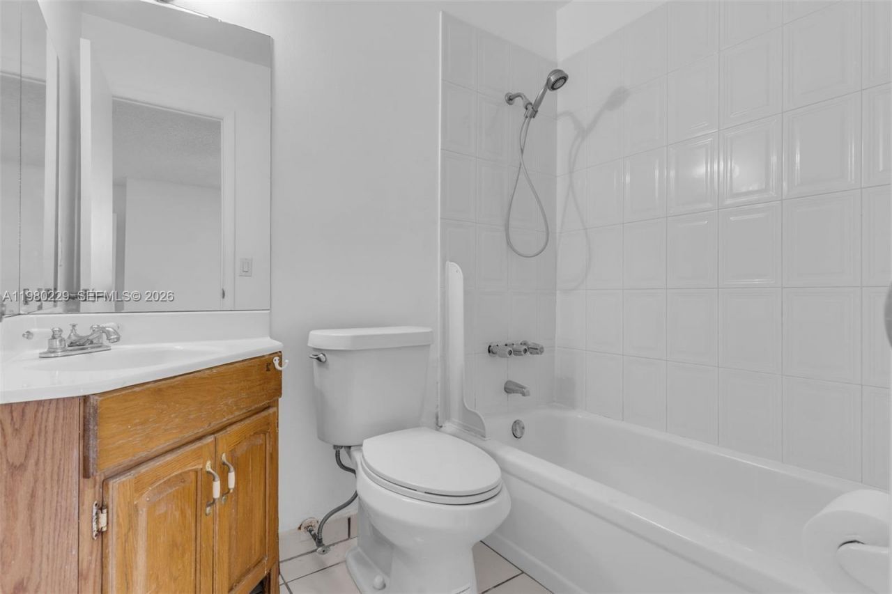 15421 SW 81st Cir Ln , Unit 28, Miami, FL 33193 Photo