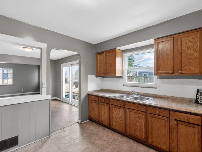 161 S James Road, Columbus, OH 43213 Photo 11