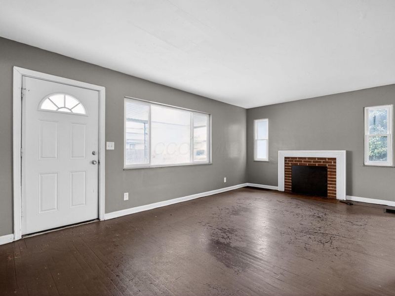 161 S James Road, Columbus, OH 43213 Photo 2