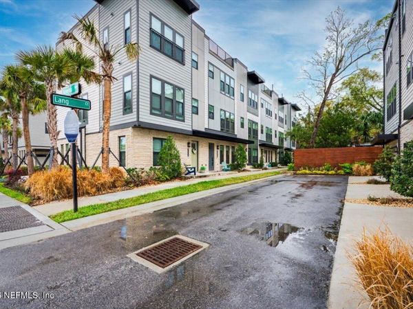 1616 PIAZZA Place, Jacksonville, FL 32207